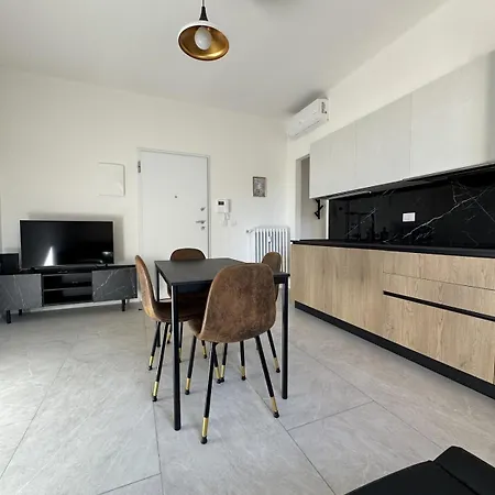 Emilia 89 - Intero Con Check-in Automatico